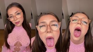 Lilith Cavaliere Wants You to Cum in Her Mouth Onlyfans Video